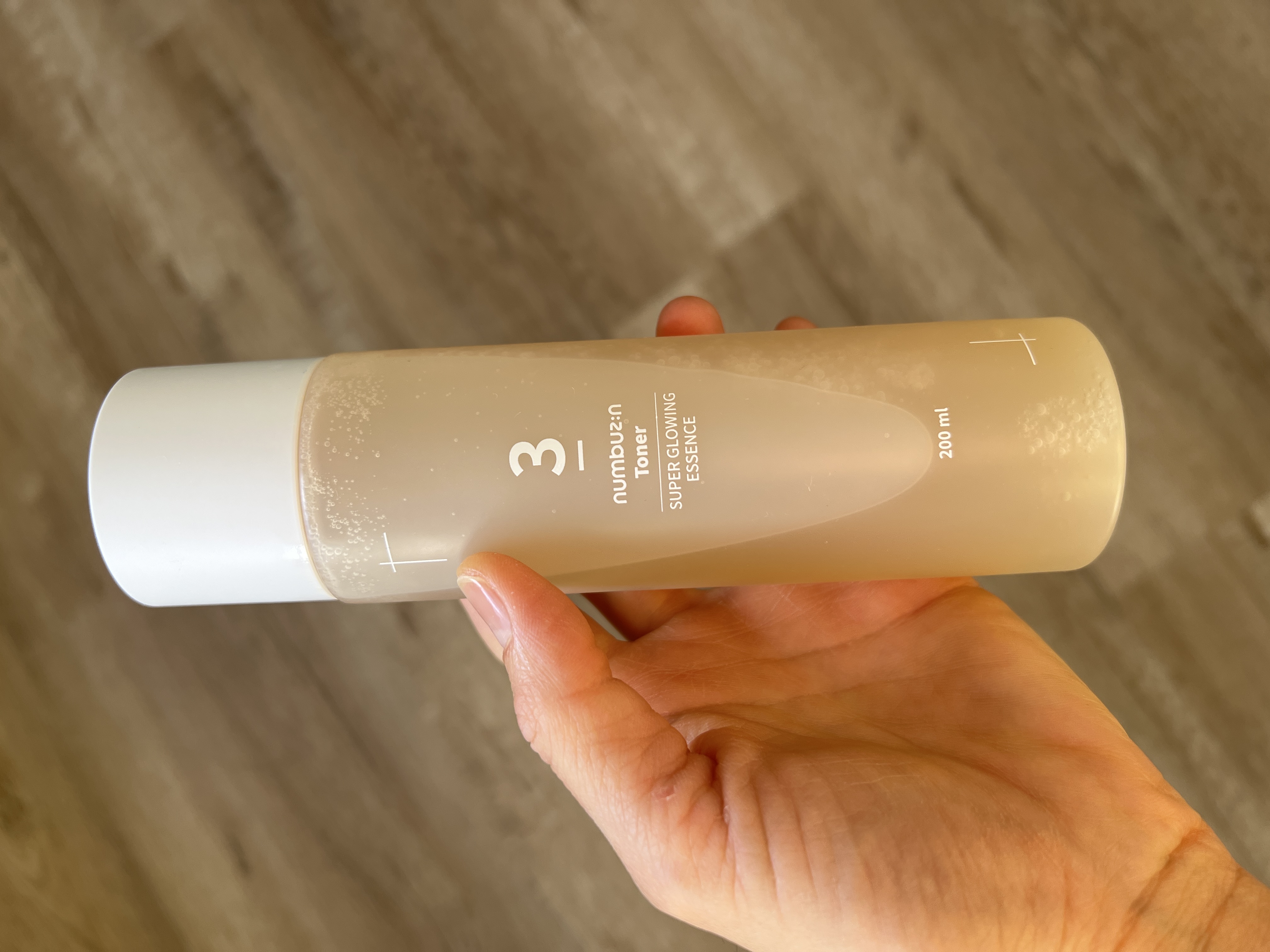 numbuzin No.3 Super Glowing Essence Toner 6.76 fl. oz.(200ml